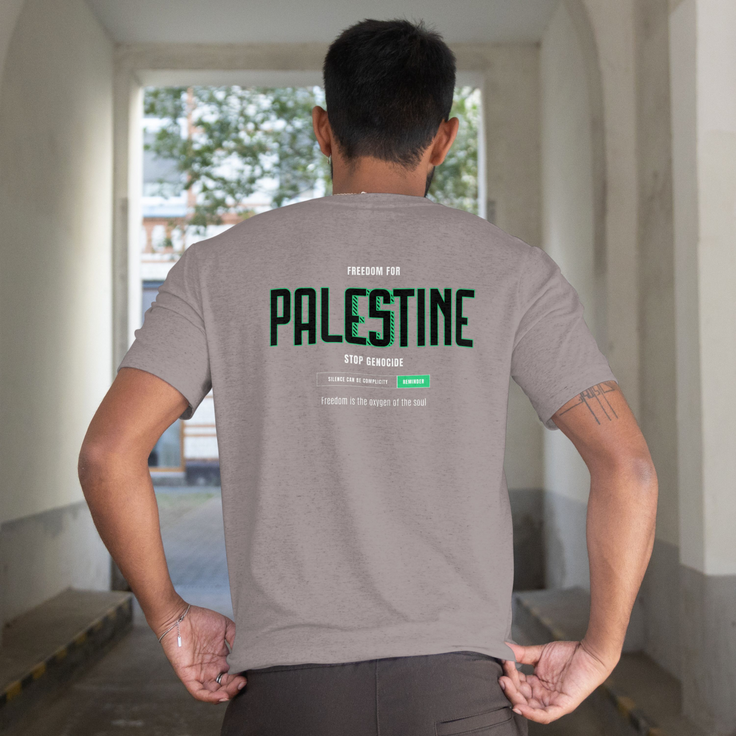 Freedom for Palestine men’s graphic T-shirt in graphite heather