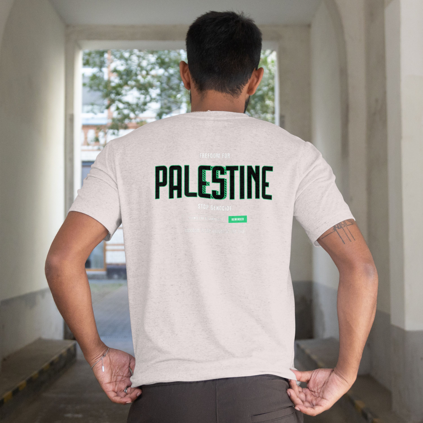Freedom for Palestine men’s graphic T-shirt in sport grey
