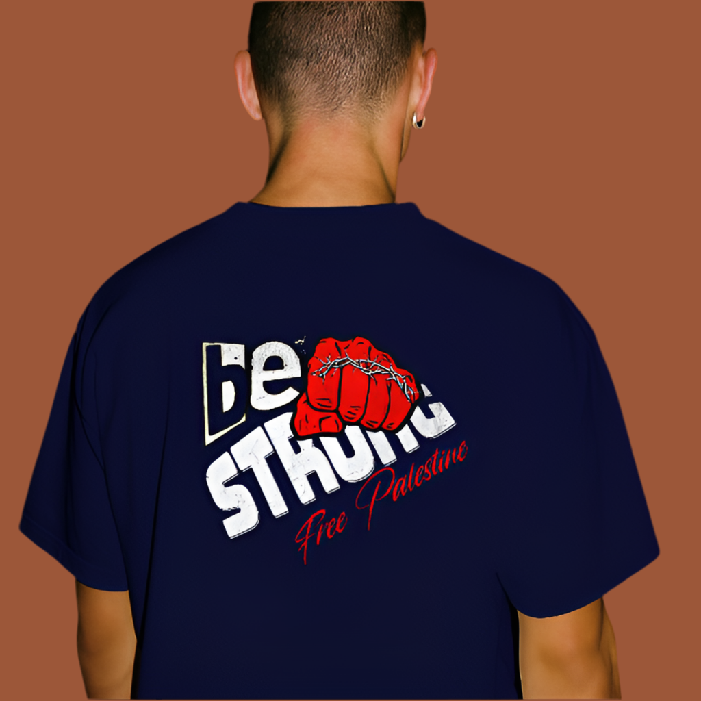 Be strong graphic tee in navy