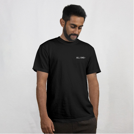 Free Palestine tee in black -with silver horse design