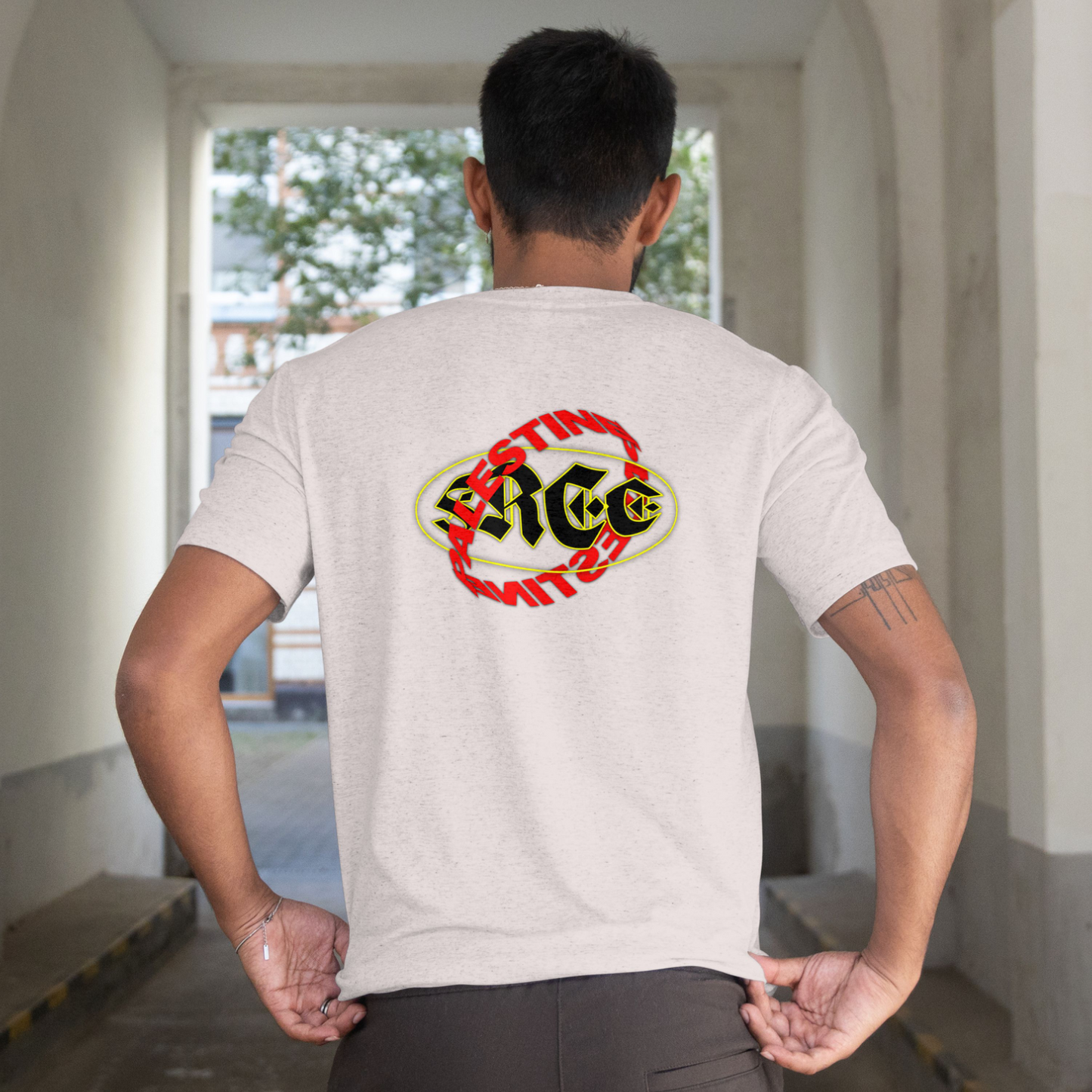 Free Palestine- Distorted Text Graphic Tee in sport grey